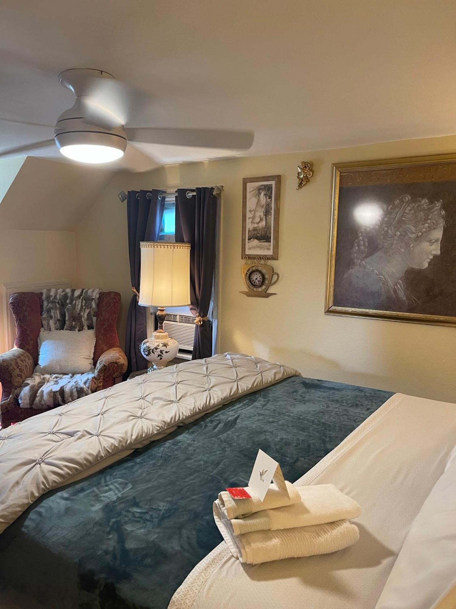 Cozy Room Near Airport & Highway Saint Louis Eksteriør bilde