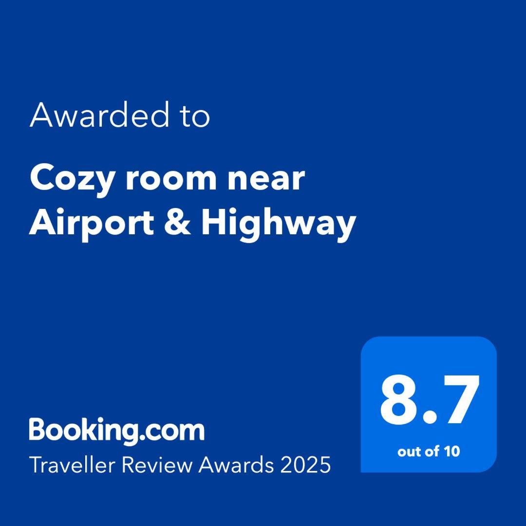 Cozy Room Near Airport & Highway Saint Louis Eksteriør bilde